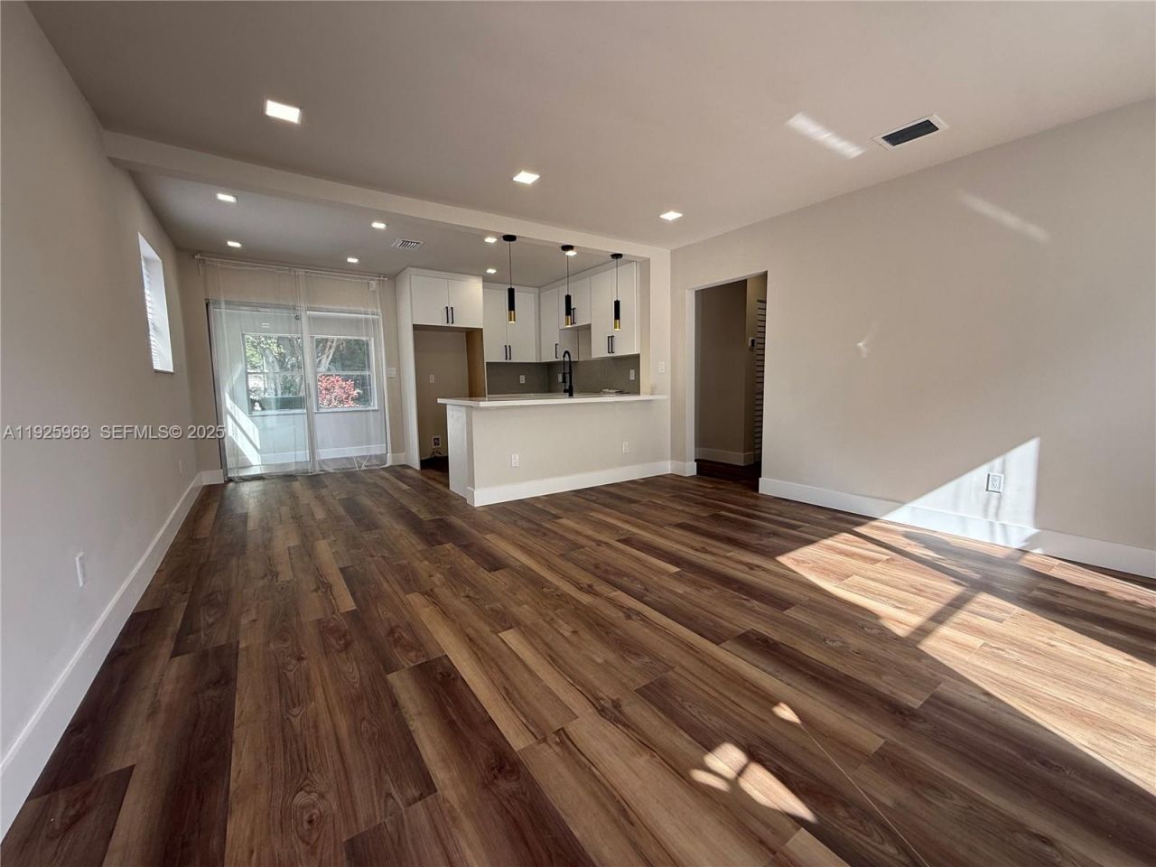 7951 NW 30th St, Davie, FL 33024 Photo