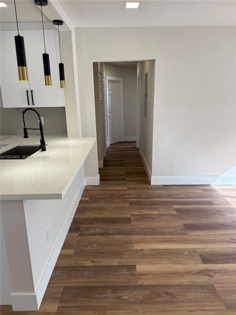 7951 NW 30th St, Davie, FL 33024 Photo