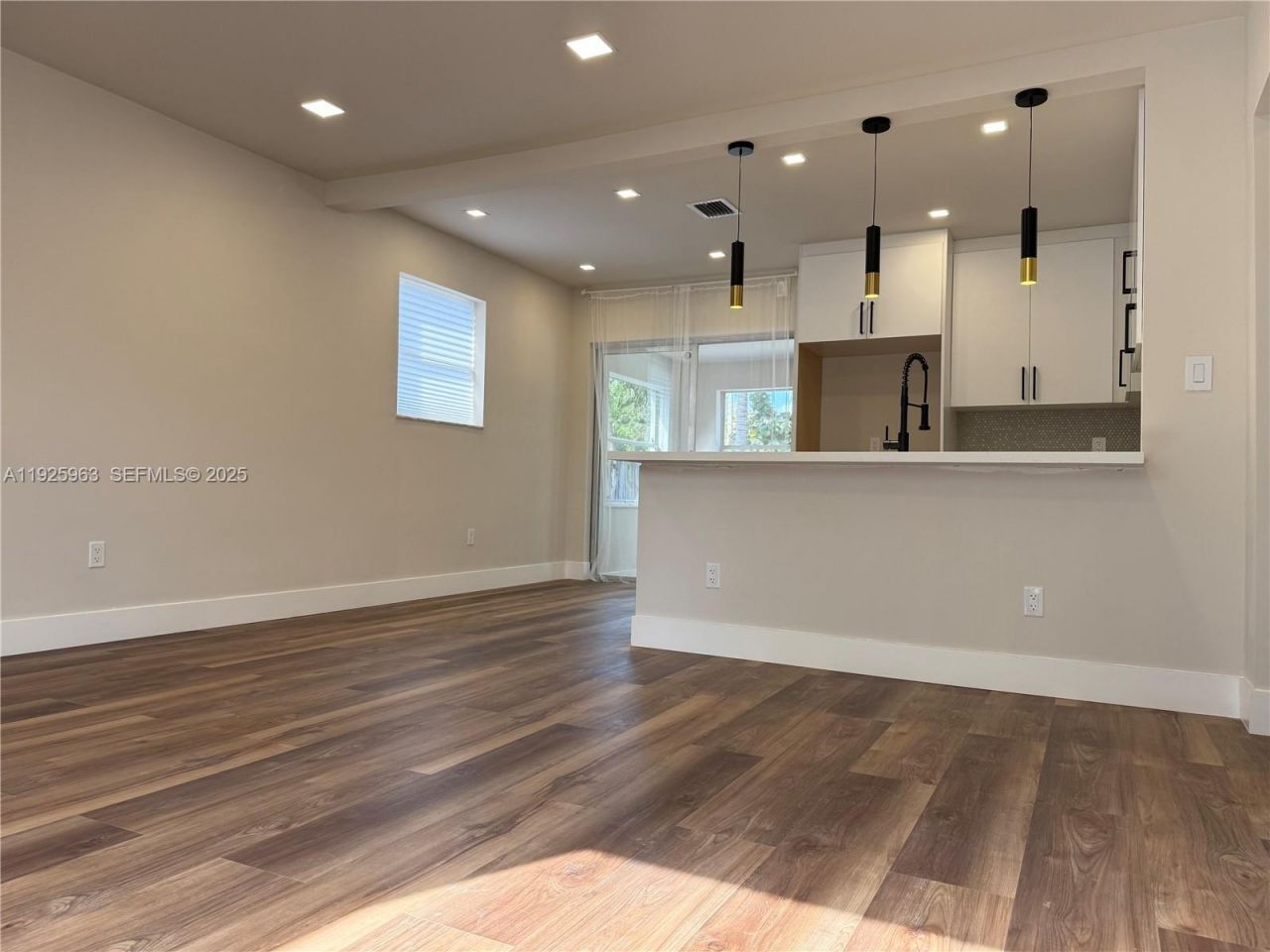 7951 NW 30th St, Davie, FL 33024 Photo