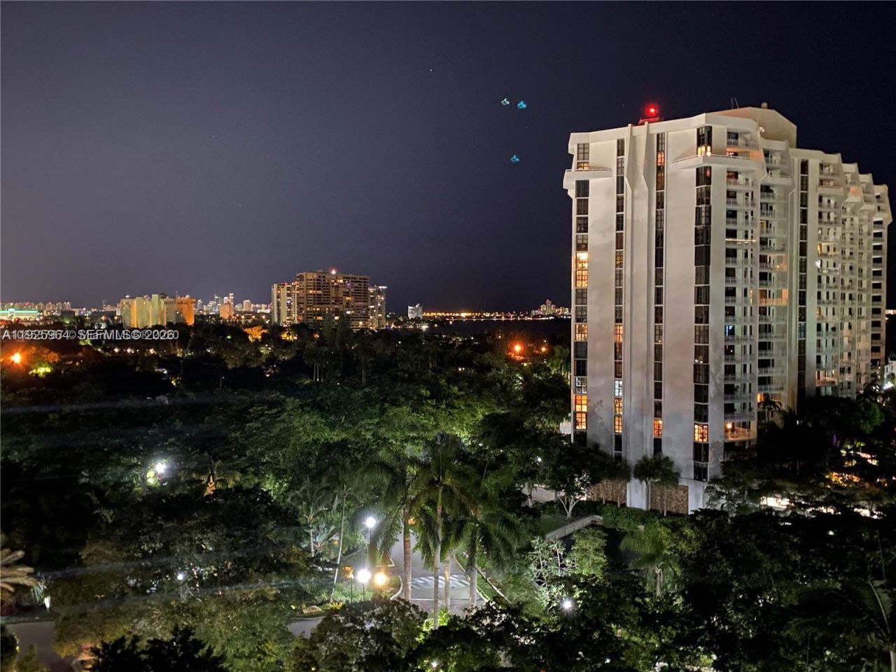 2000 Towerside Ter, Unit 1905, Miami, FL 33138 Photo