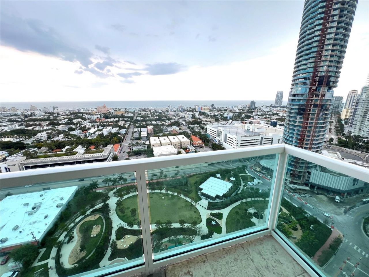 650 West Ave, Unit 2804, Miami Beach, FL 33139 Photo