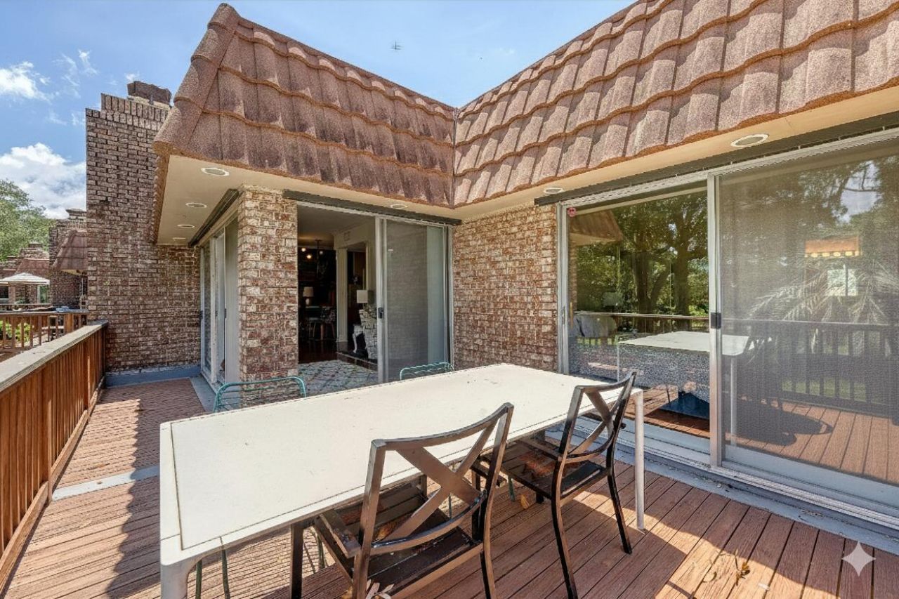 220 3rd Avenue Photo 12