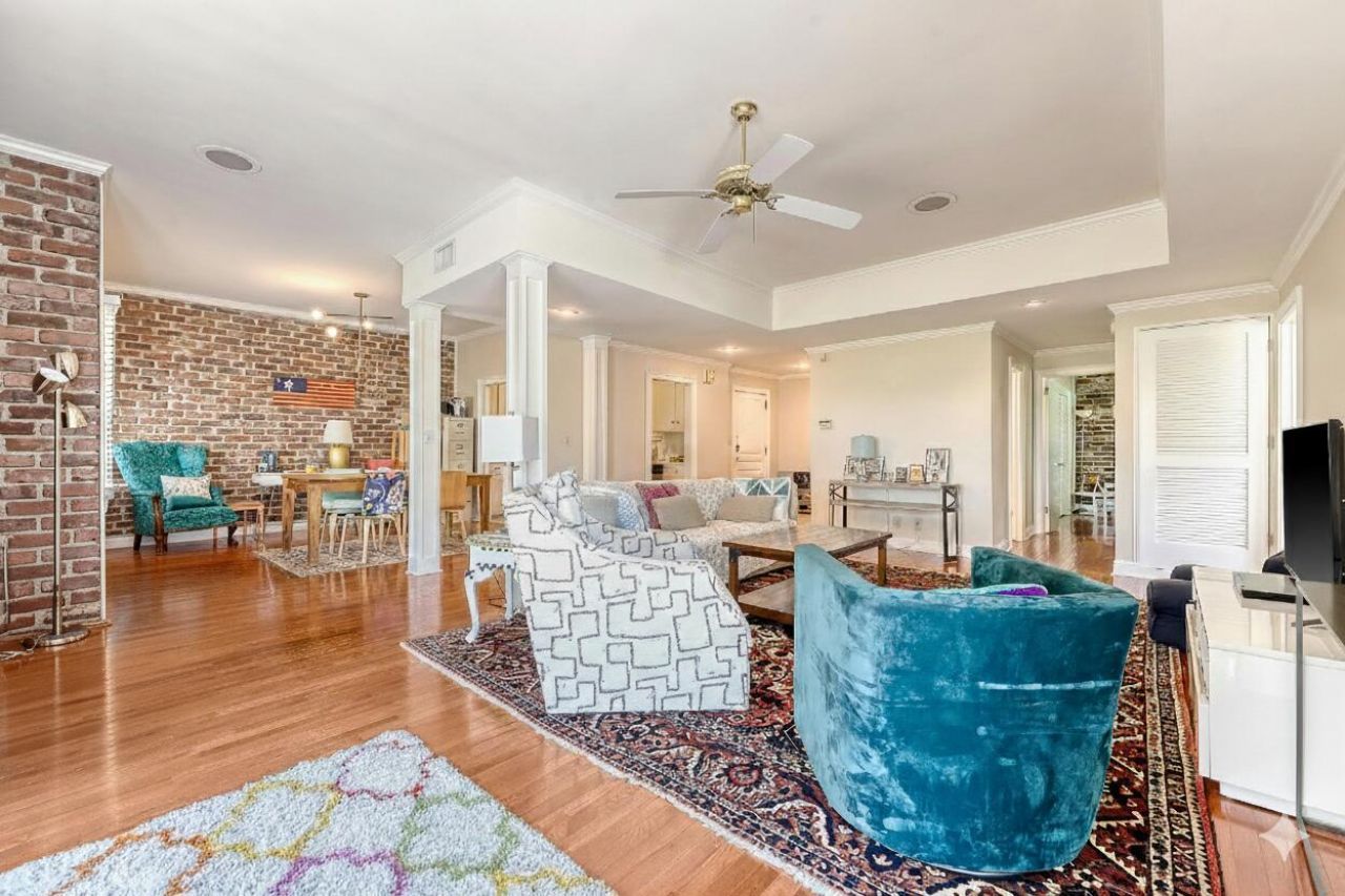 220 3rd Avenue Photo 15