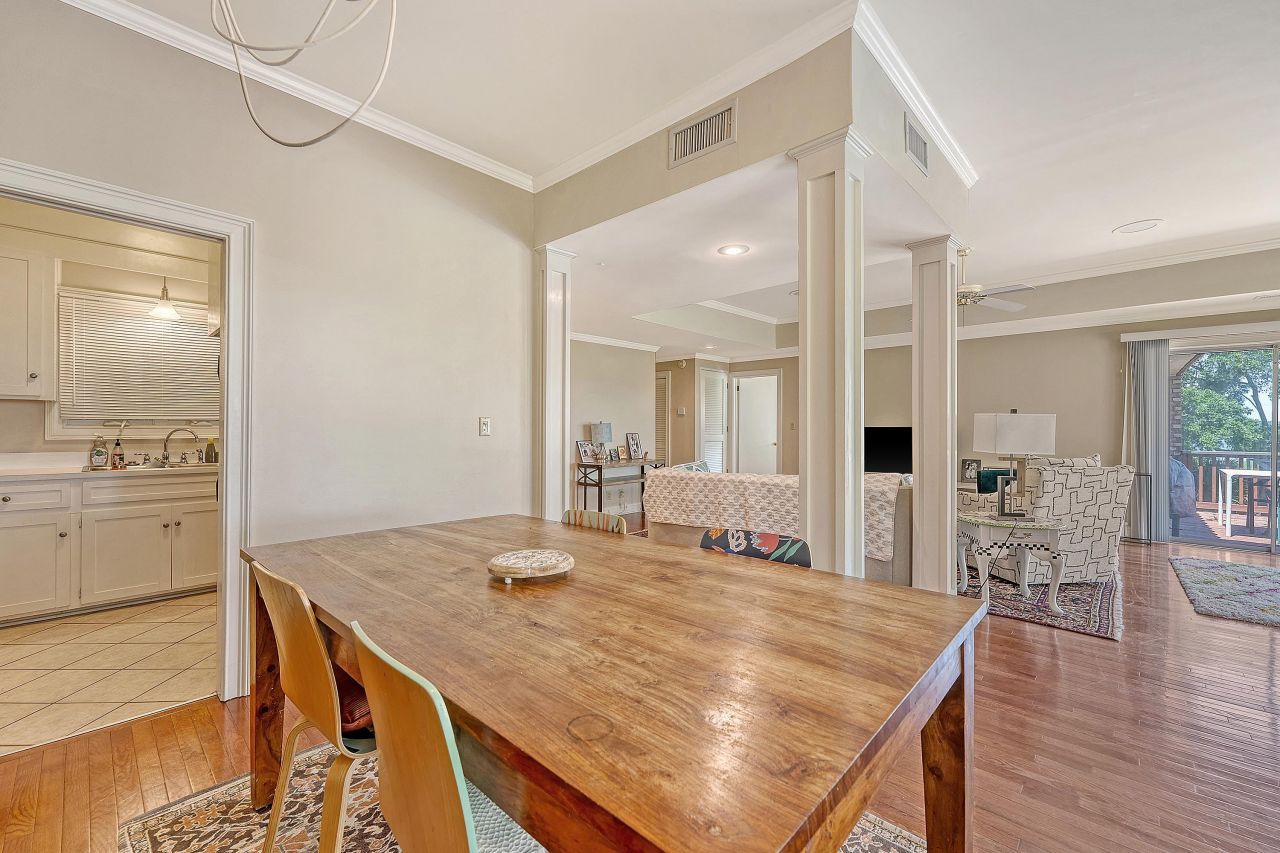 220 3rd Avenue Photo 18