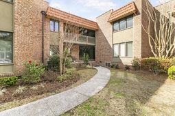 220 3rd Avenue photo 4