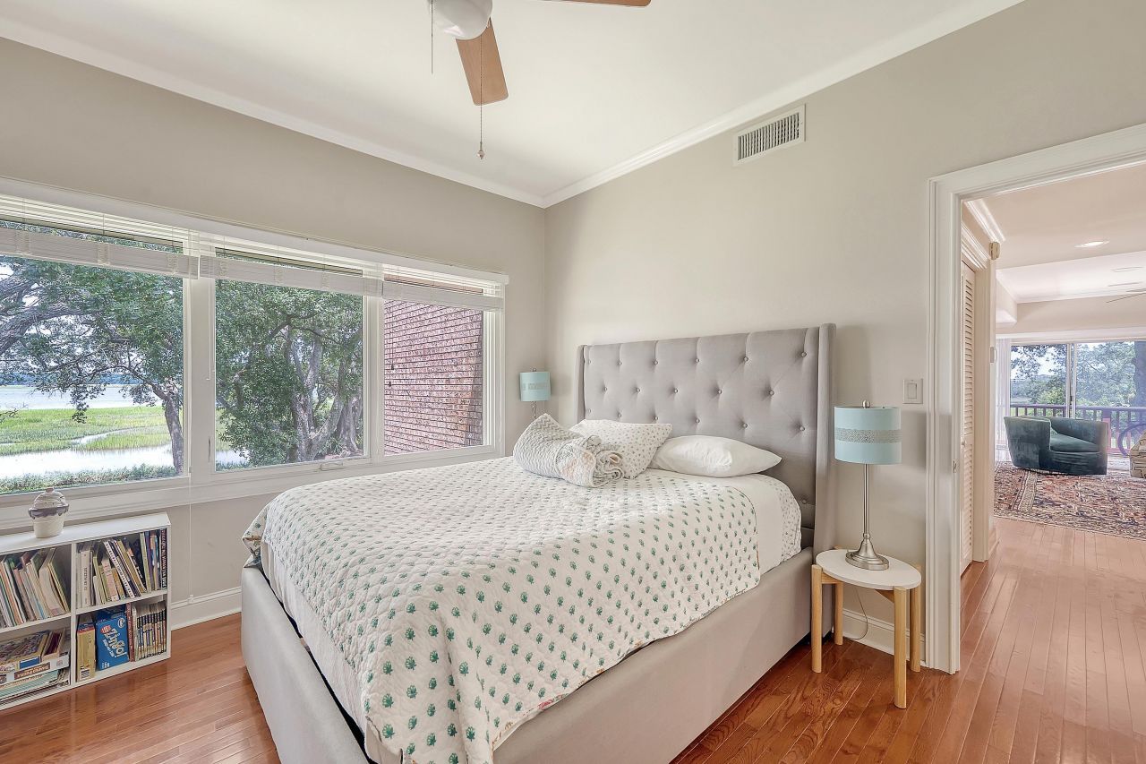 220 3rd Avenue Photo 30