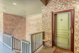 220 3rd Avenue photo 4