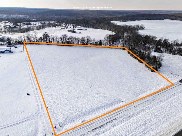 00 Hwy 61 W Outer Road Road, Bowling Green, MO 63441