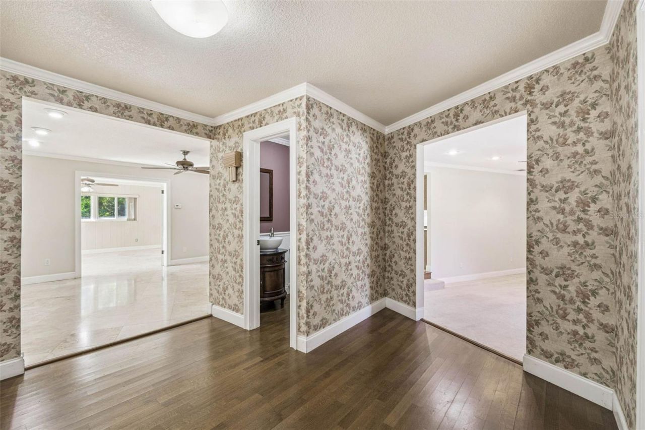 1900 Capri Road, Valrico, FL 33594 Photo