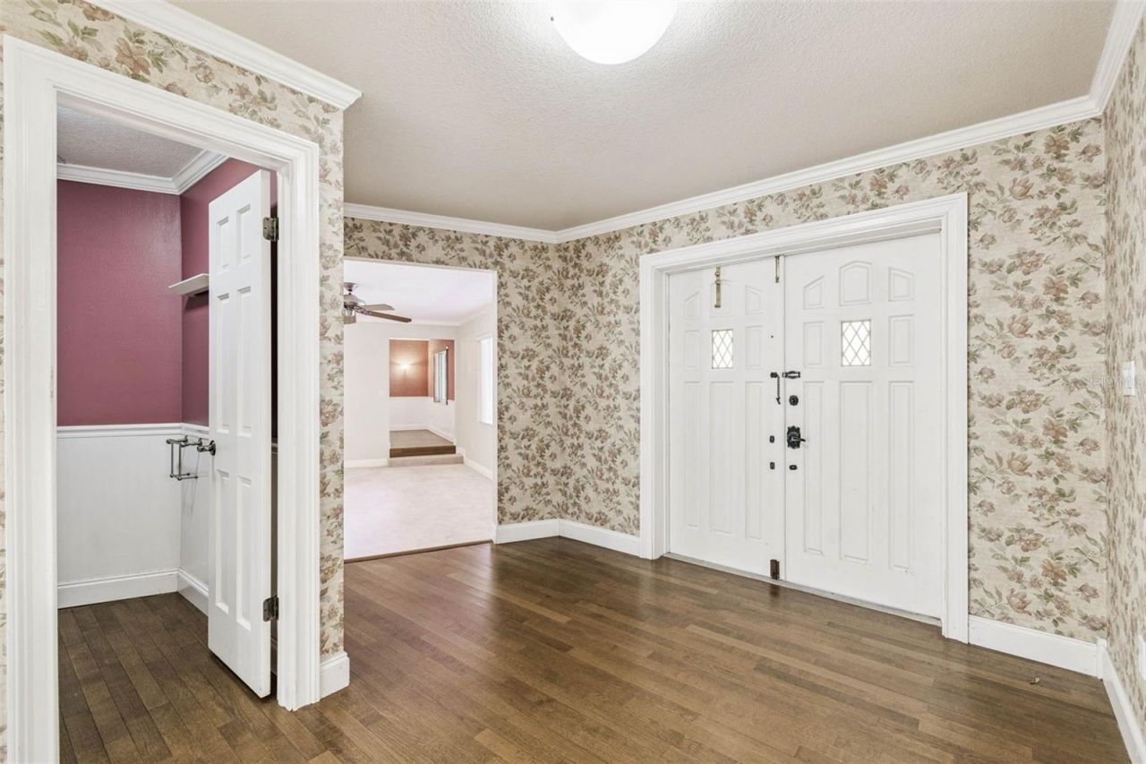 1900 Capri Road, Valrico, FL 33594 Photo