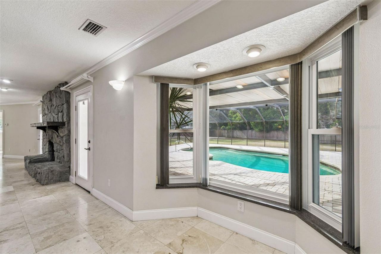 1900 Capri Road, Valrico, FL 33594 Photo