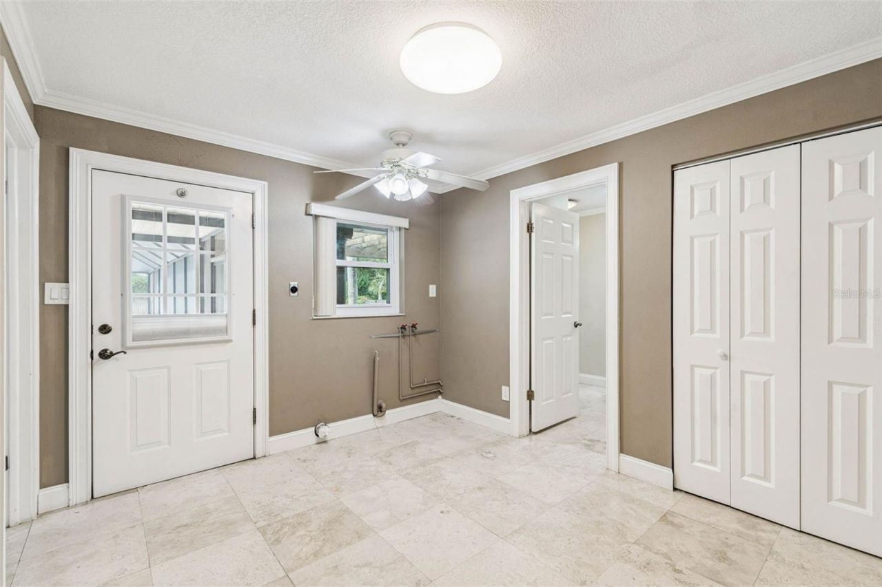 1900 Capri Road, Valrico, FL 33594 Photo