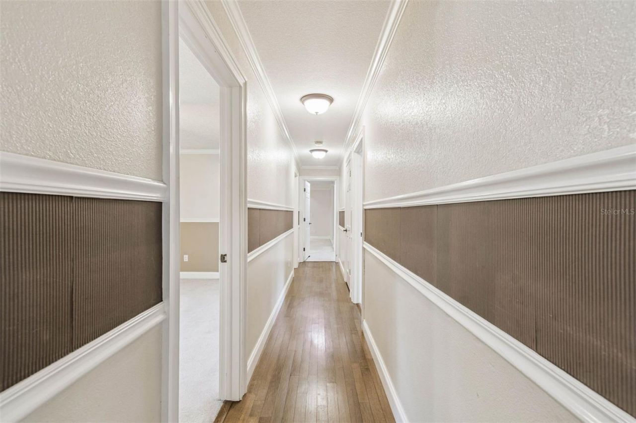 1900 Capri Road, Valrico, FL 33594 Photo