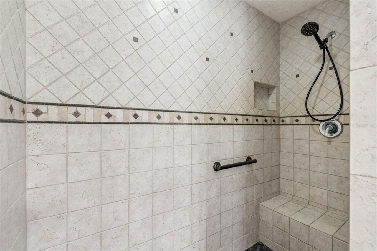 1900 Capri Road, Valrico, FL 33594 Photo