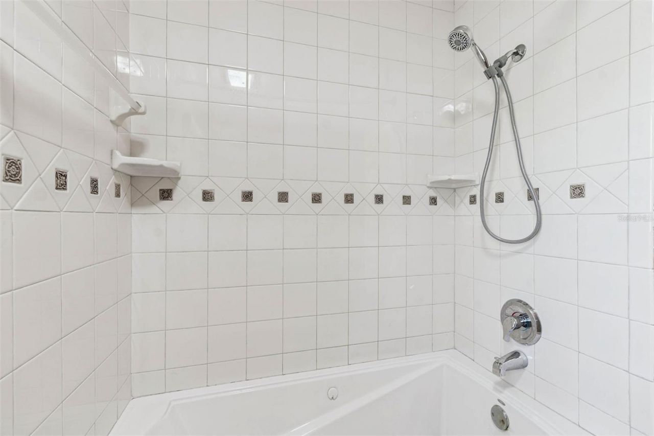 1900 Capri Road, Valrico, FL 33594 Photo