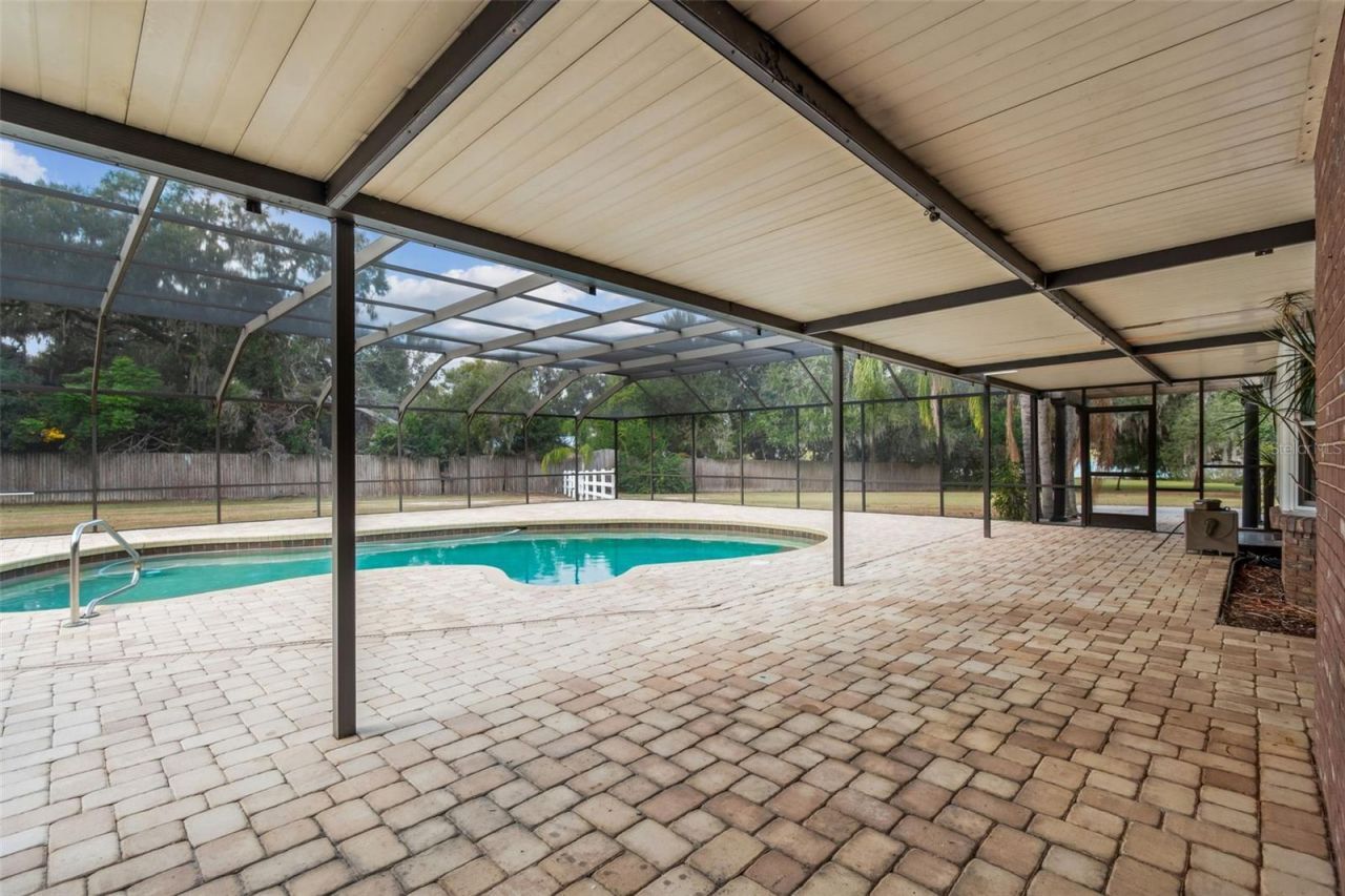 1900 Capri Road, Valrico, FL 33594 Photo