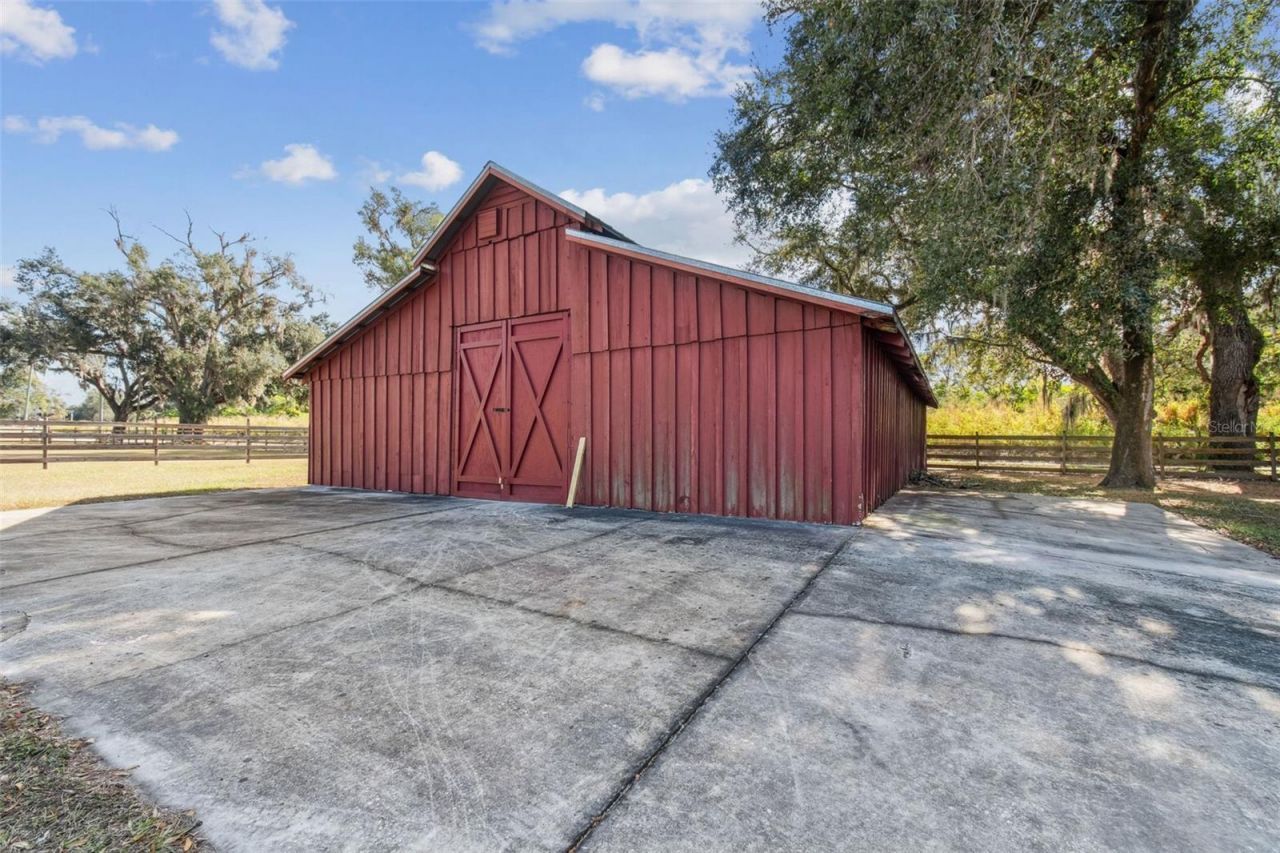 1900 Capri Road, Valrico, FL 33594 Photo