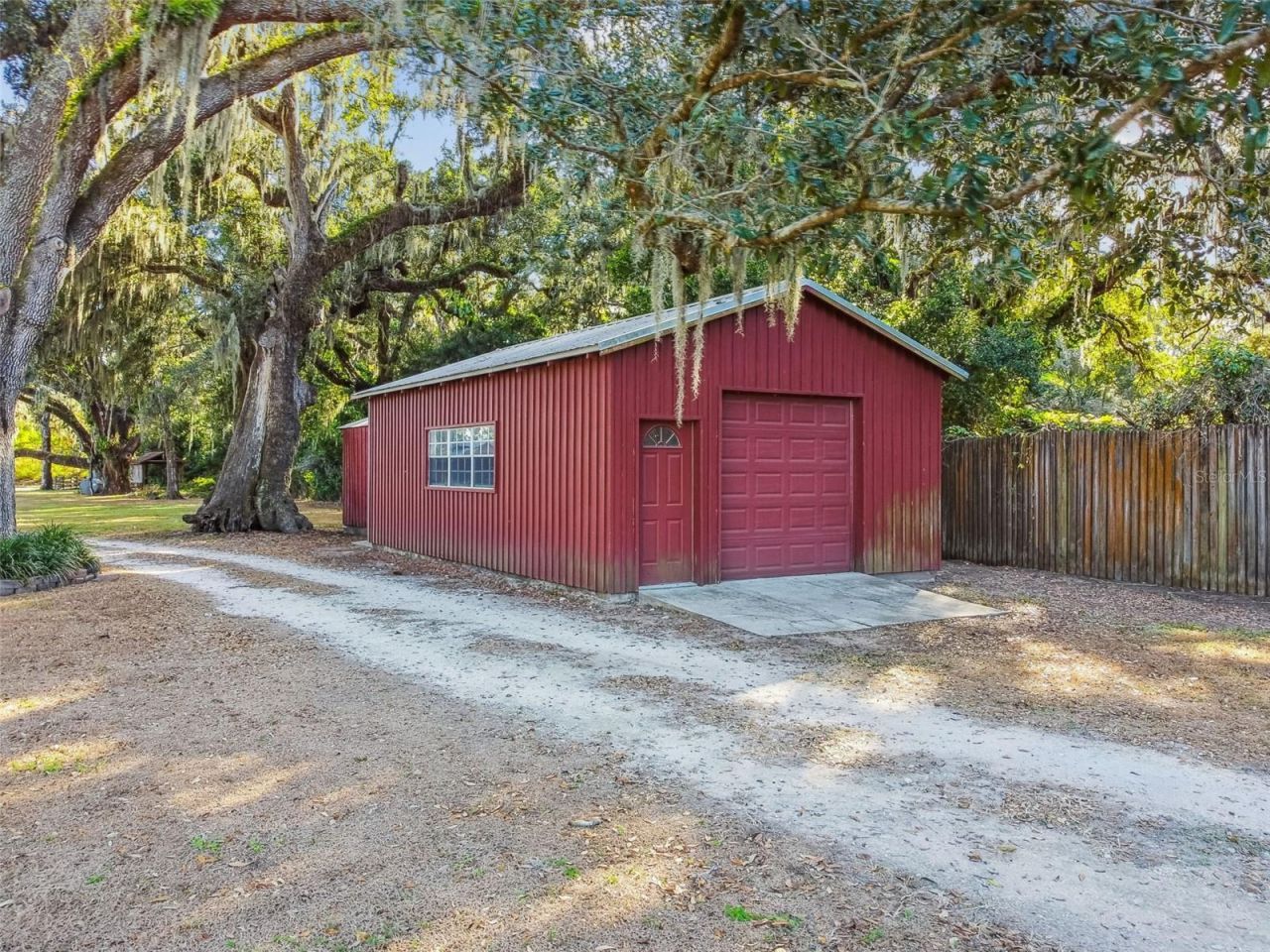 1900 Capri Road, Valrico, FL 33594 Photo