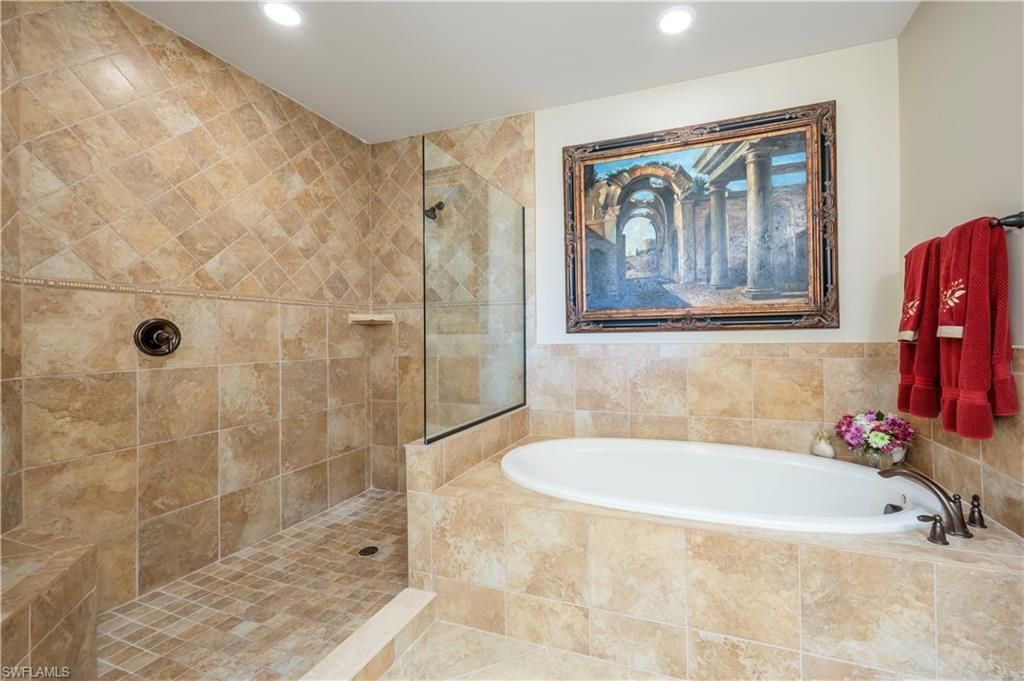 2555 Marquesa Royale Ln, Unit 1-301, Naples, FL 34109 Photo