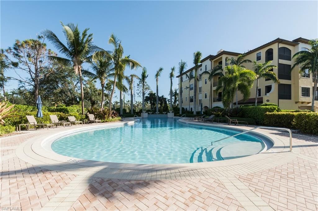 2555 Marquesa Royale Ln, Unit 1-301, Naples, FL 34109 Photo