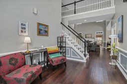 225 Castlebury Drive photo 4