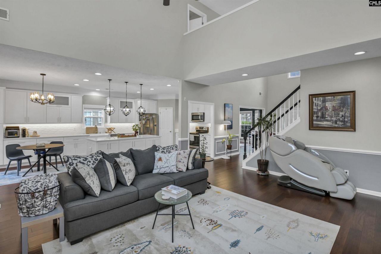 225 Castlebury Drive Photo 22