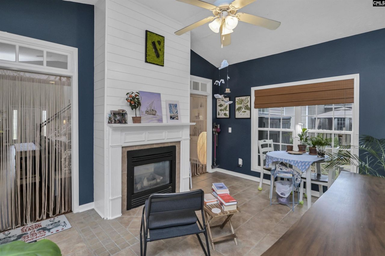 225 Castlebury Drive Photo 27