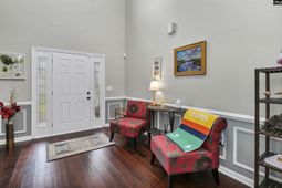 225 Castlebury Drive photo 4