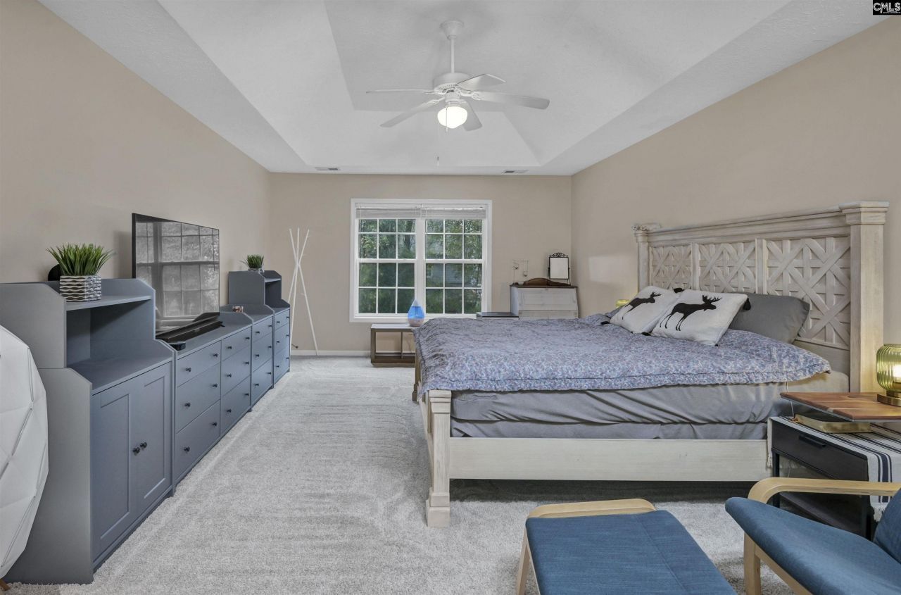 225 Castlebury Drive Photo 33