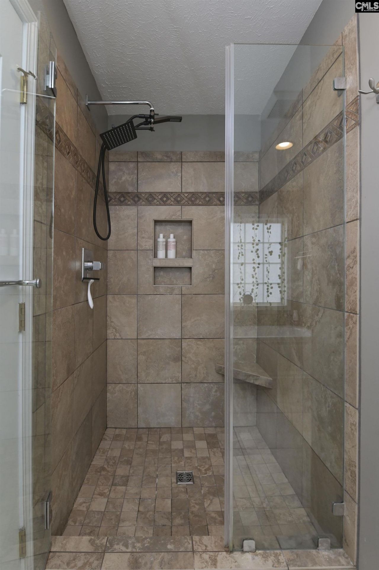 225 Castlebury Drive Photo 40