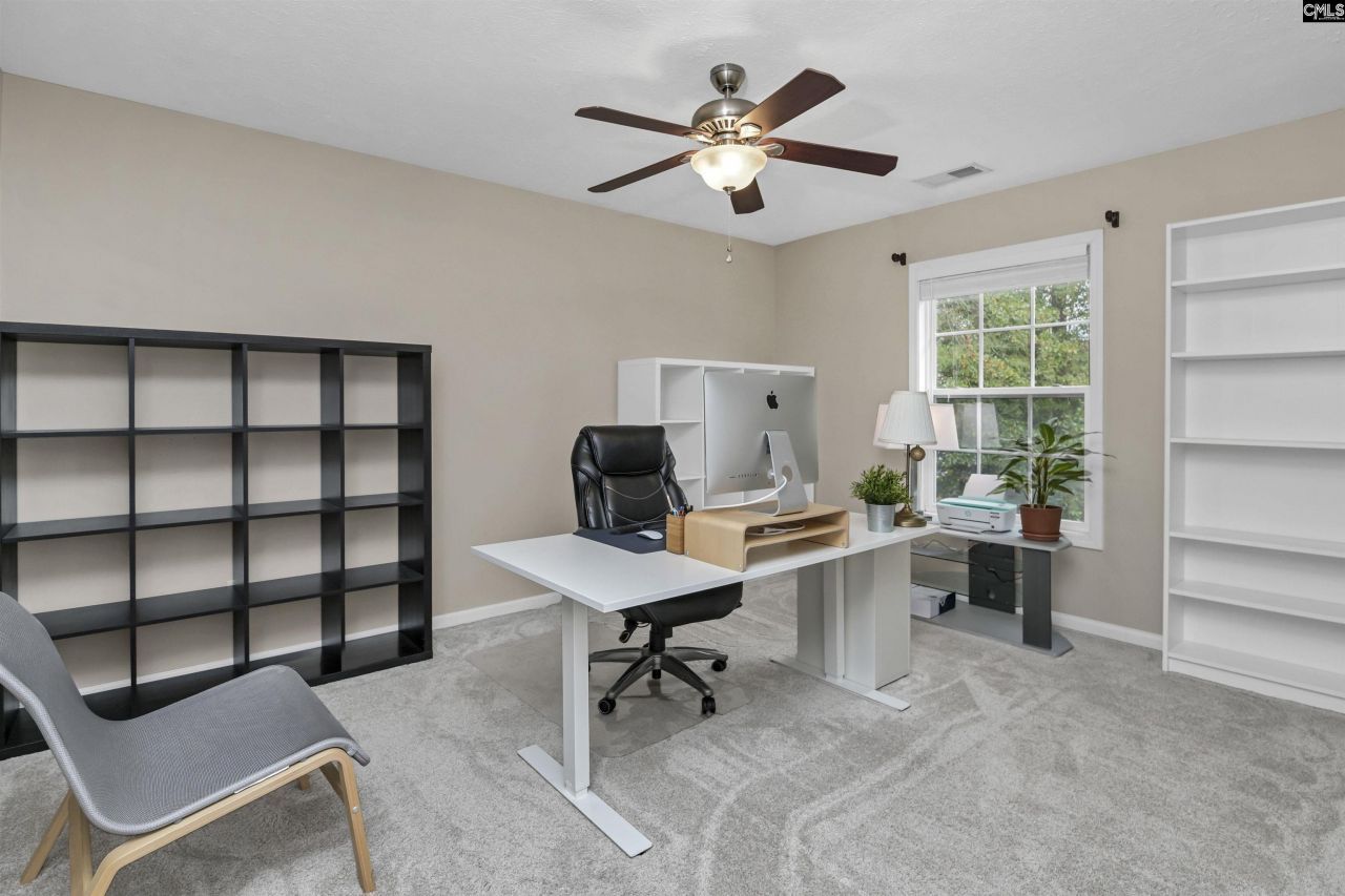 225 Castlebury Drive Photo 43