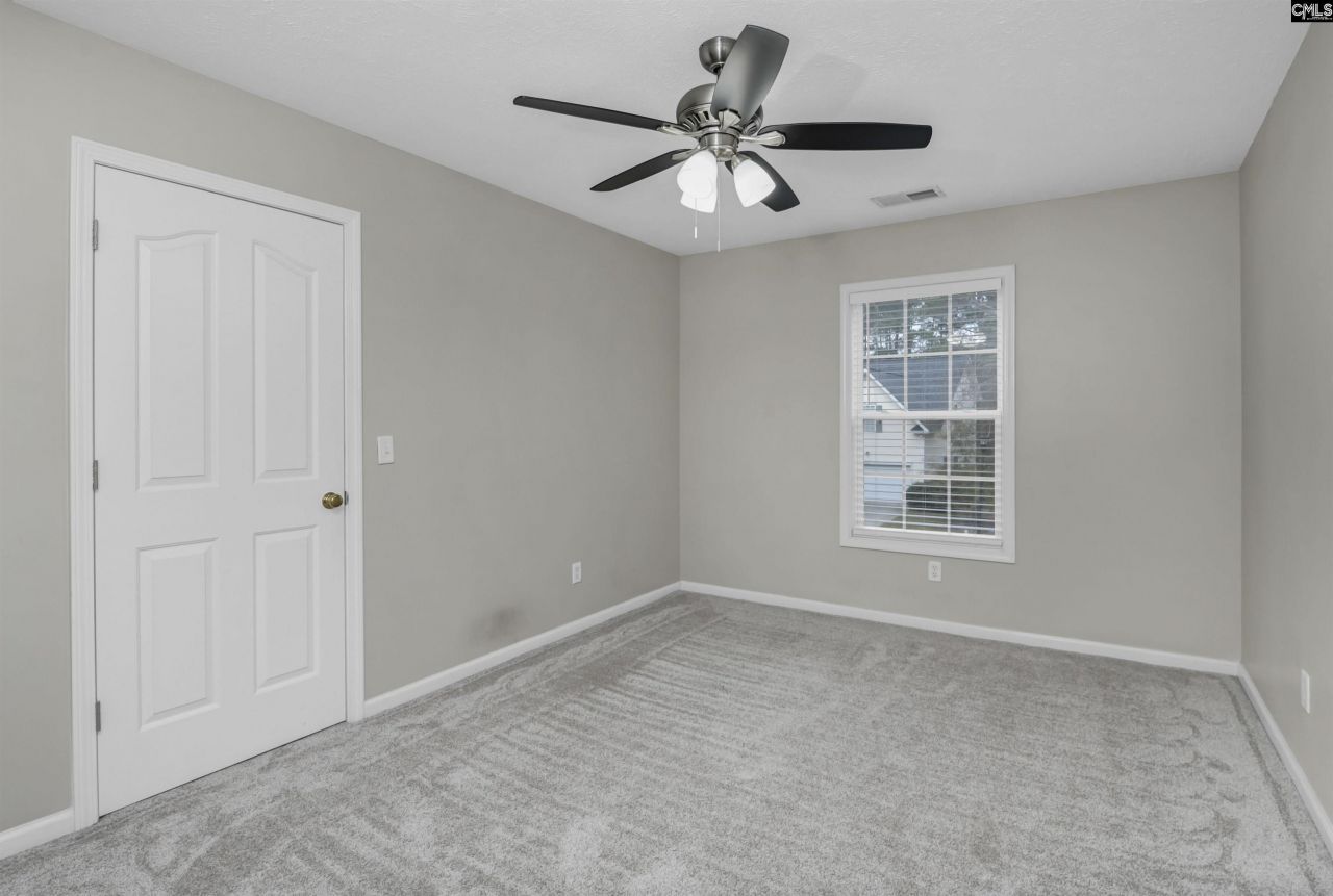 225 Castlebury Drive Photo 45