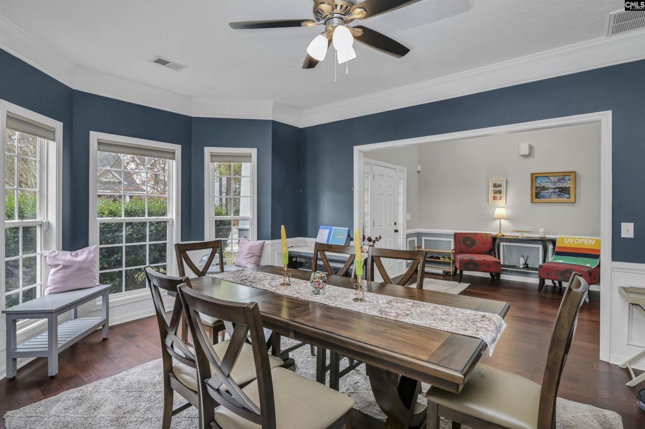 225 Castlebury Drive Photo 6