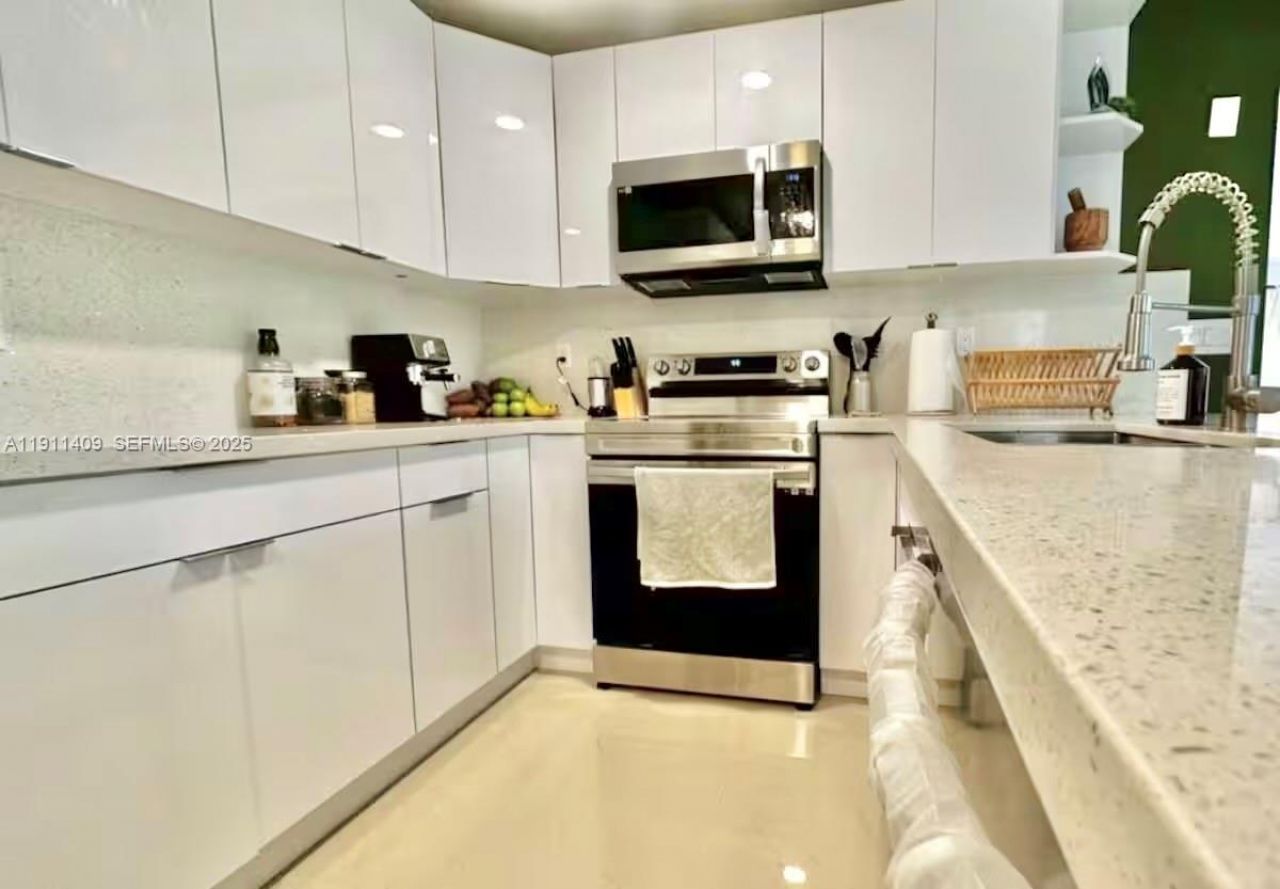 1464 NE 28th St, Pompano Beach, FL 33064 Photo