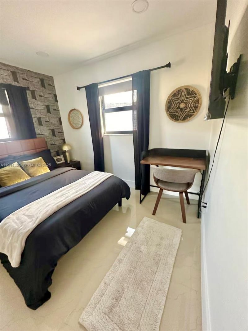 1464 NE 28th St, Pompano Beach, FL 33064 Photo