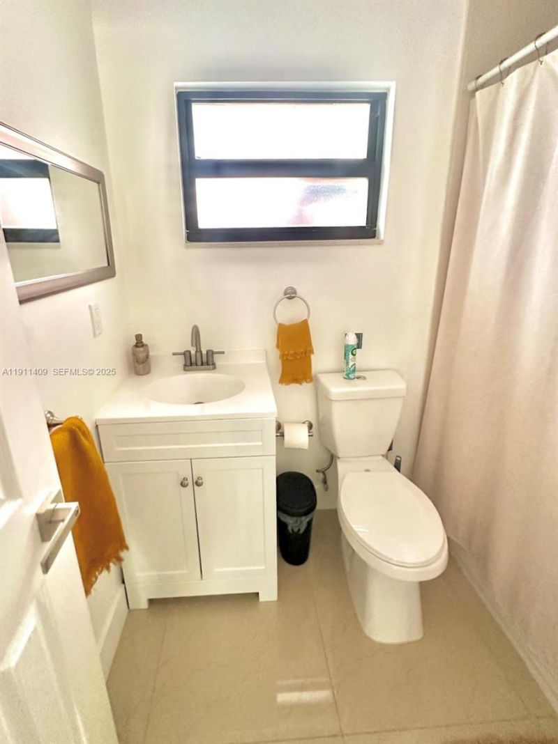 1464 NE 28th St, Pompano Beach, FL 33064 Photo