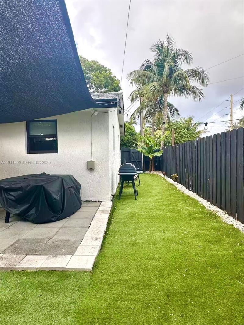 1464 NE 28th St, Pompano Beach, FL 33064 Photo