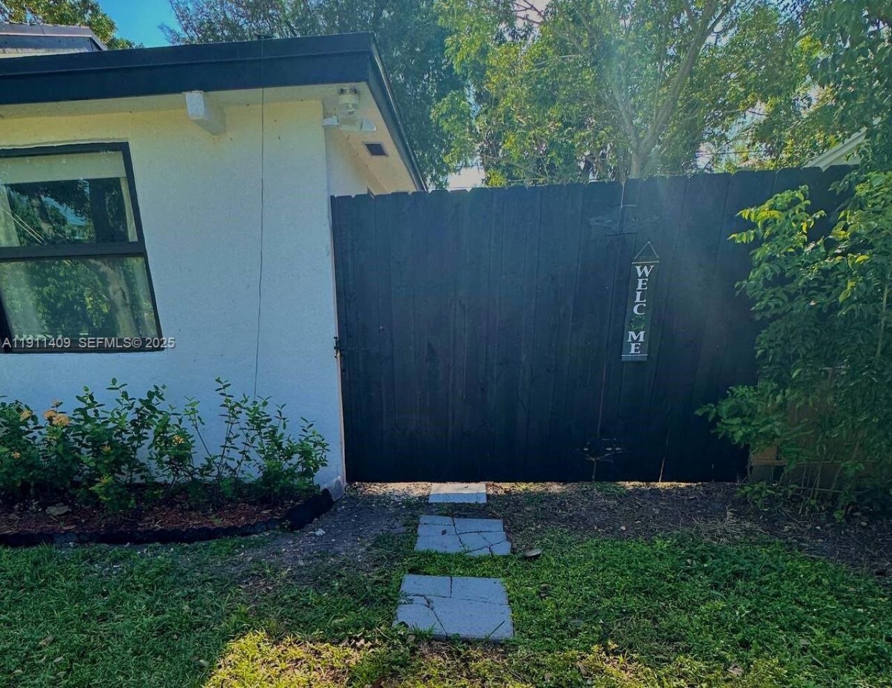 1464 NE 28th St, Pompano Beach, FL 33064 Photo