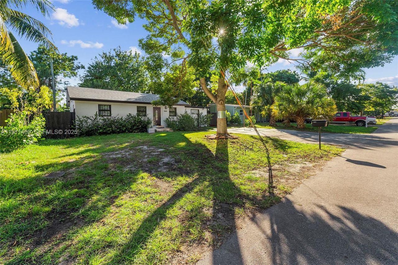 1464 NE 28th St, Pompano Beach, FL 33064 Photo