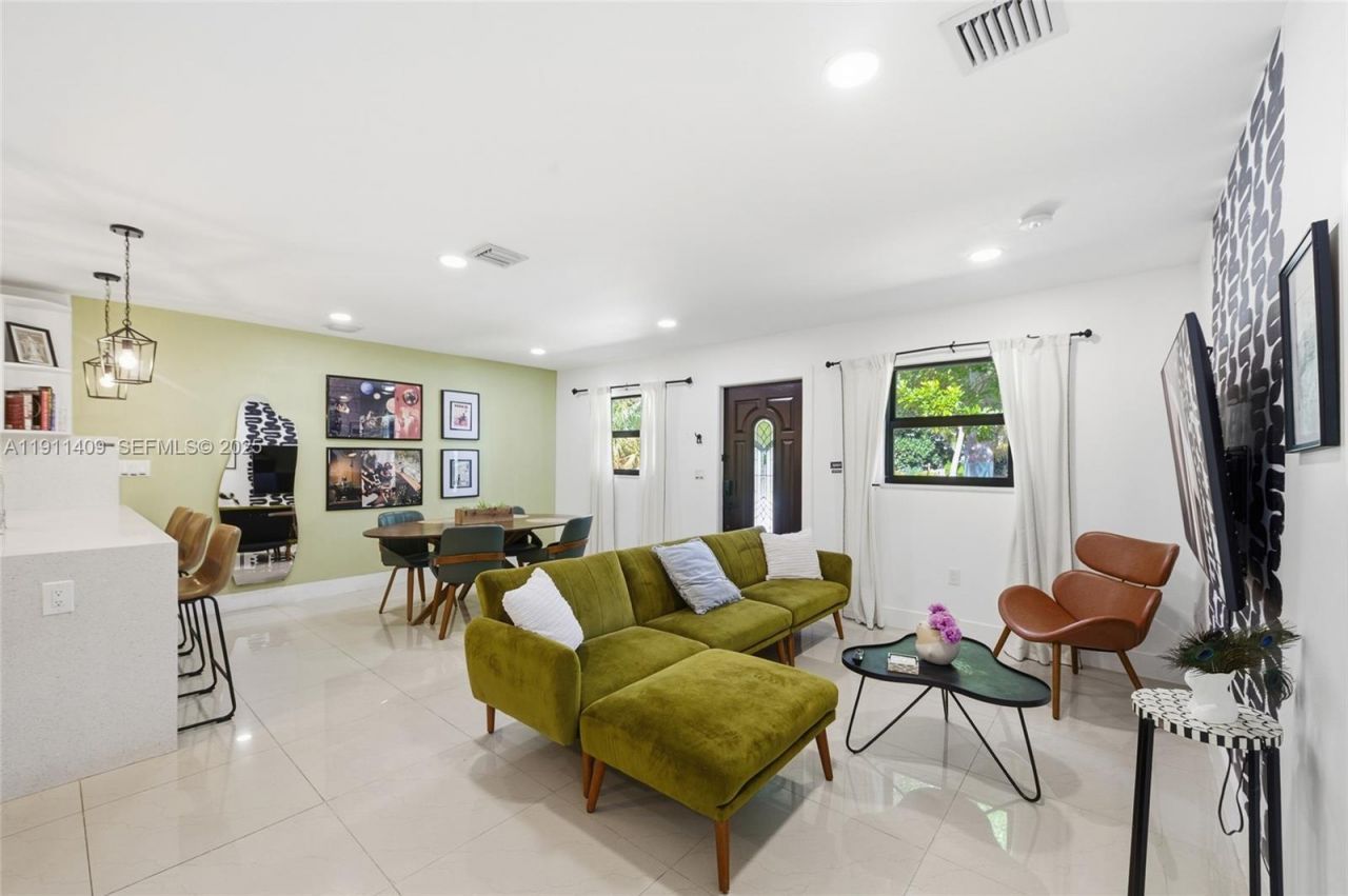 1464 NE 28th St, Pompano Beach, FL 33064 Photo