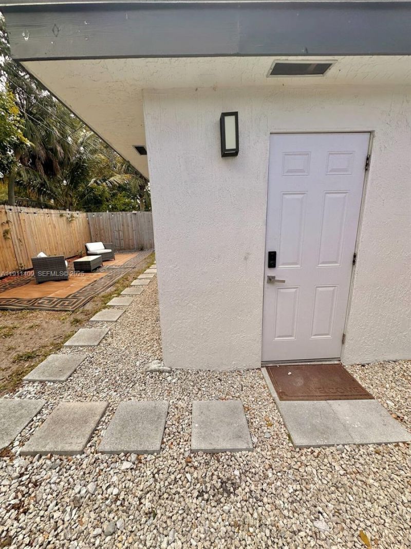 1464 NE 28th St, Pompano Beach, FL 33064 Photo