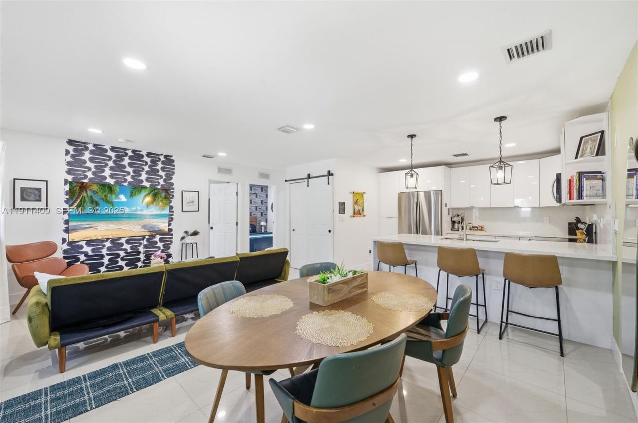 1464 NE 28th St, Pompano Beach, FL 33064 Photo