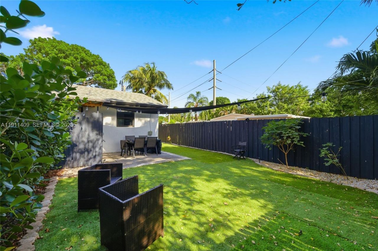 1464 NE 28th St, Pompano Beach, FL 33064 Photo