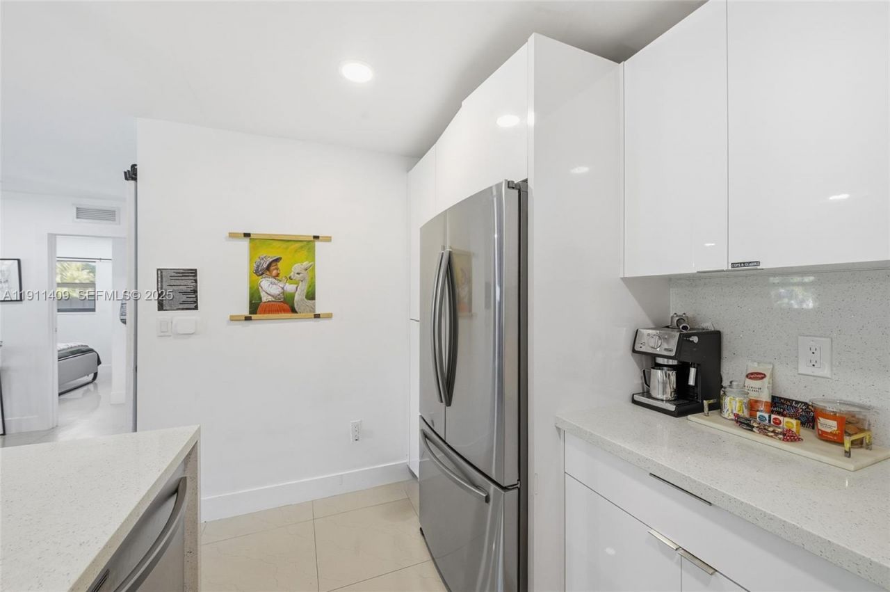 1464 NE 28th St, Pompano Beach, FL 33064 Photo