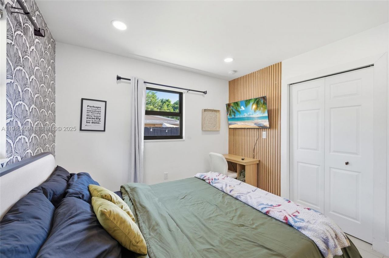 1464 NE 28th St, Pompano Beach, FL 33064 Photo