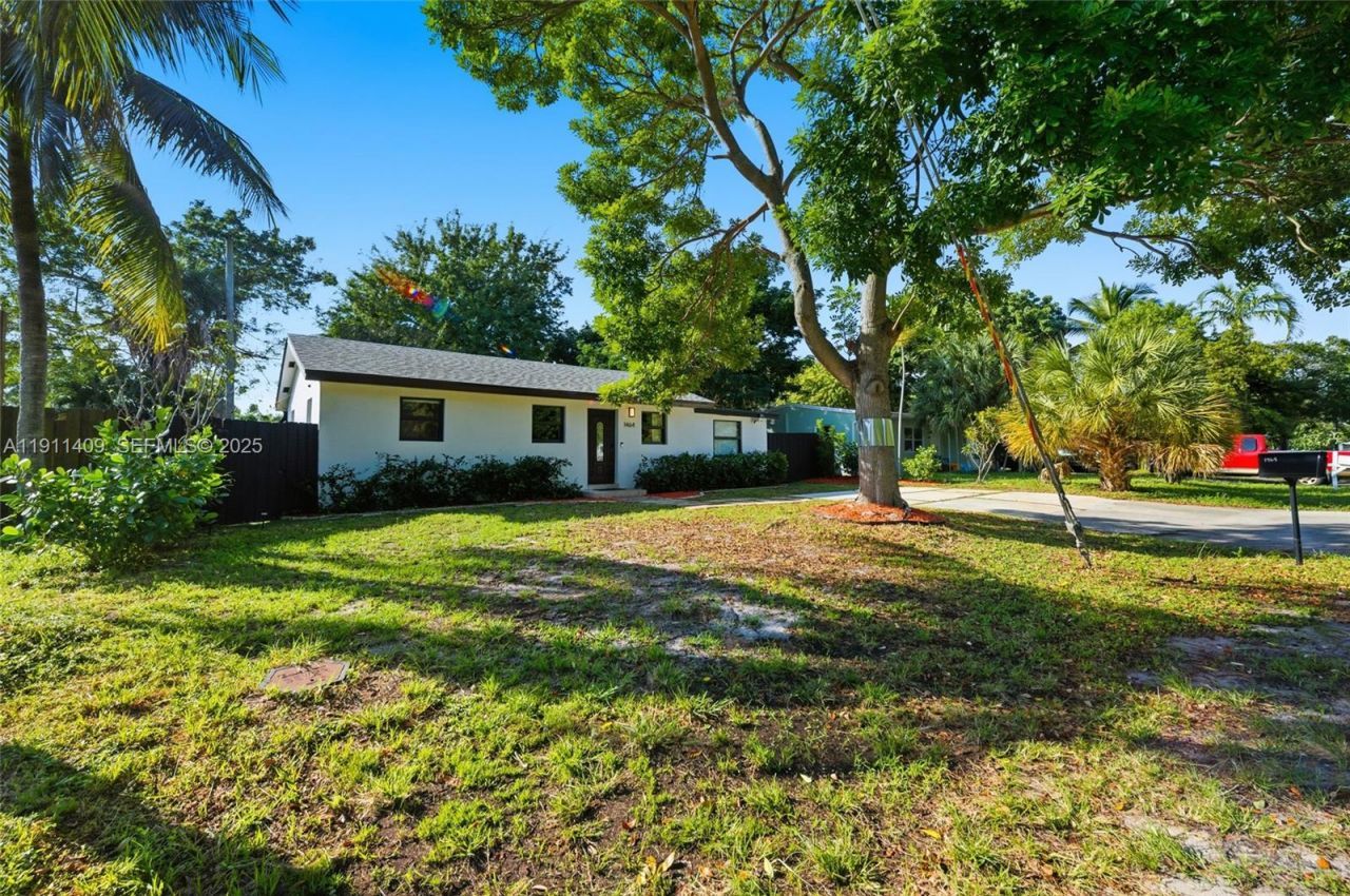 1464 NE 28th St, Pompano Beach, FL 33064 Photo