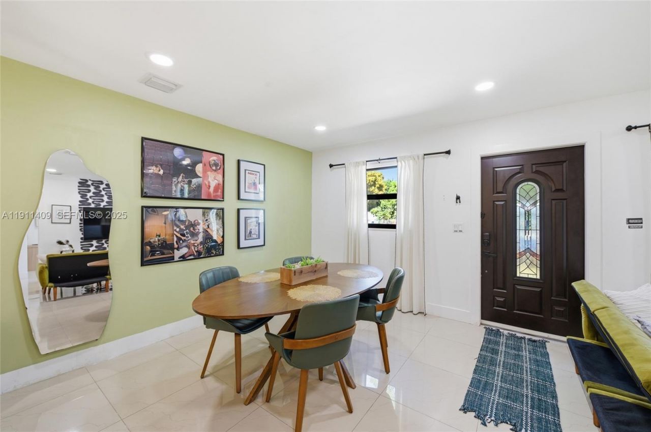 1464 NE 28th St, Pompano Beach, FL 33064 Photo