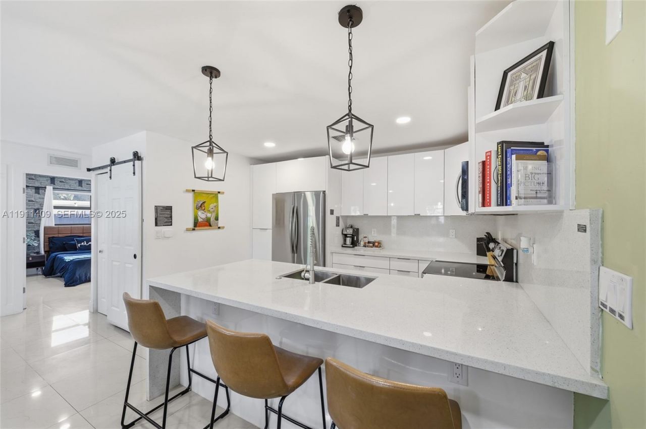 1464 NE 28th St, Pompano Beach, FL 33064 Photo