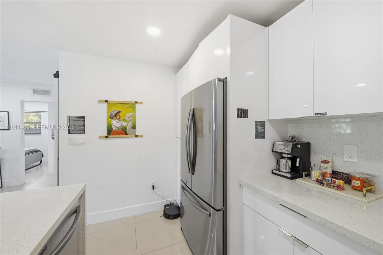 1464 NE 28th St, Pompano Beach, FL 33064 Photo