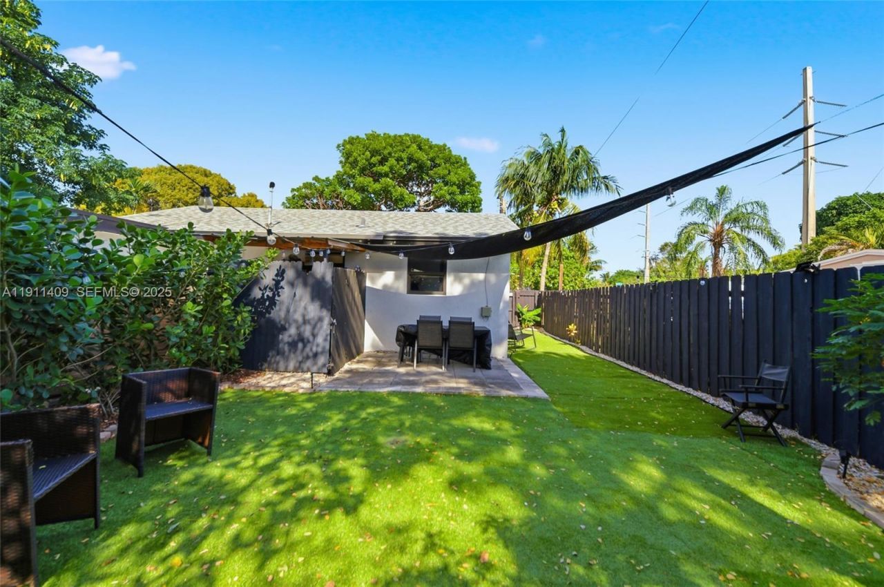 1464 NE 28th St, Pompano Beach, FL 33064 Photo